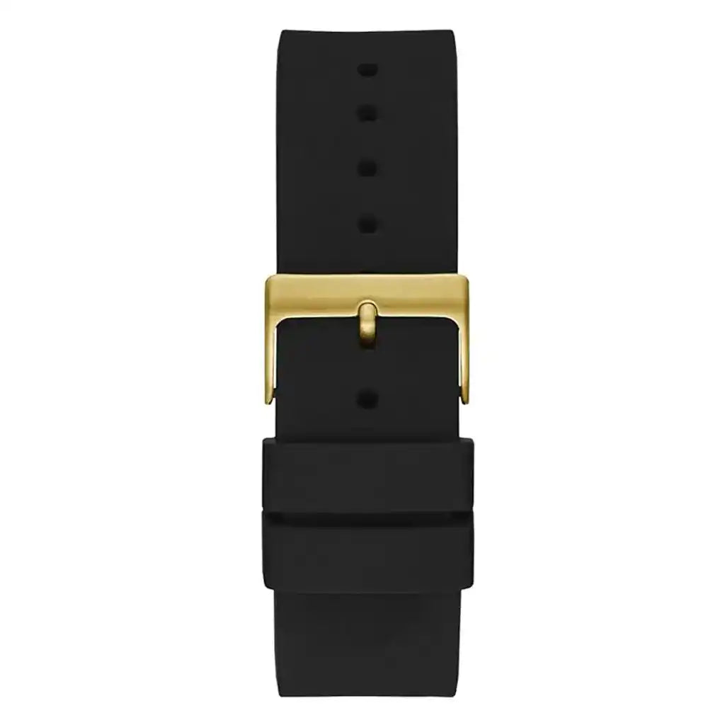 Close up of the black rubber strap texture on Guess W1055G4