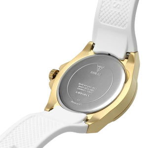 Caseback of Guess Venus GW0118L5 women's quartz battery watch showing technical specs 50m water resistance and rubber strap