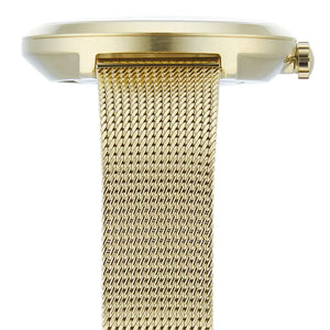 Angled shot highlighting the polished gold mesh bracelet of Hugo Boss 1502659