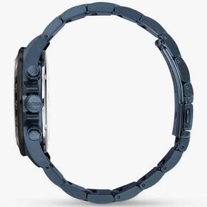Side profile highlighting the polished blue ion-plated stainless steel links of Hugo Boss 1513758