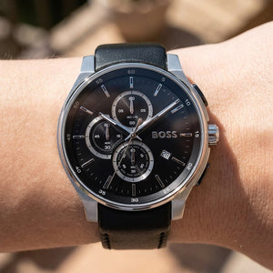 Live wrist shot of Hugo Boss Peak 1514188 chronograph men's watch.