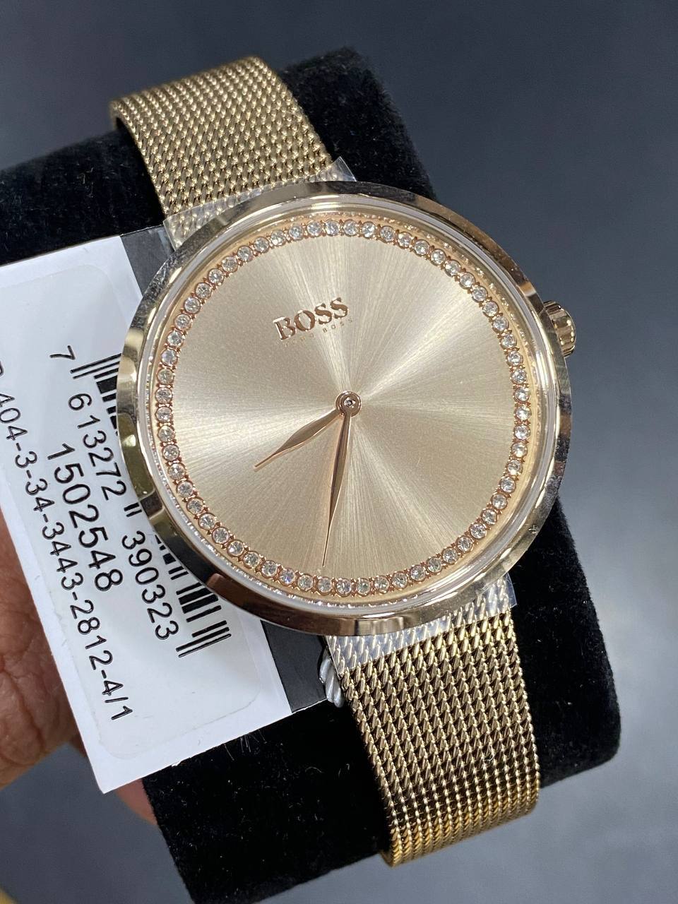 Authentic real life photo of Hugo Boss 1502548 showing true carnation gold shine and crystal details