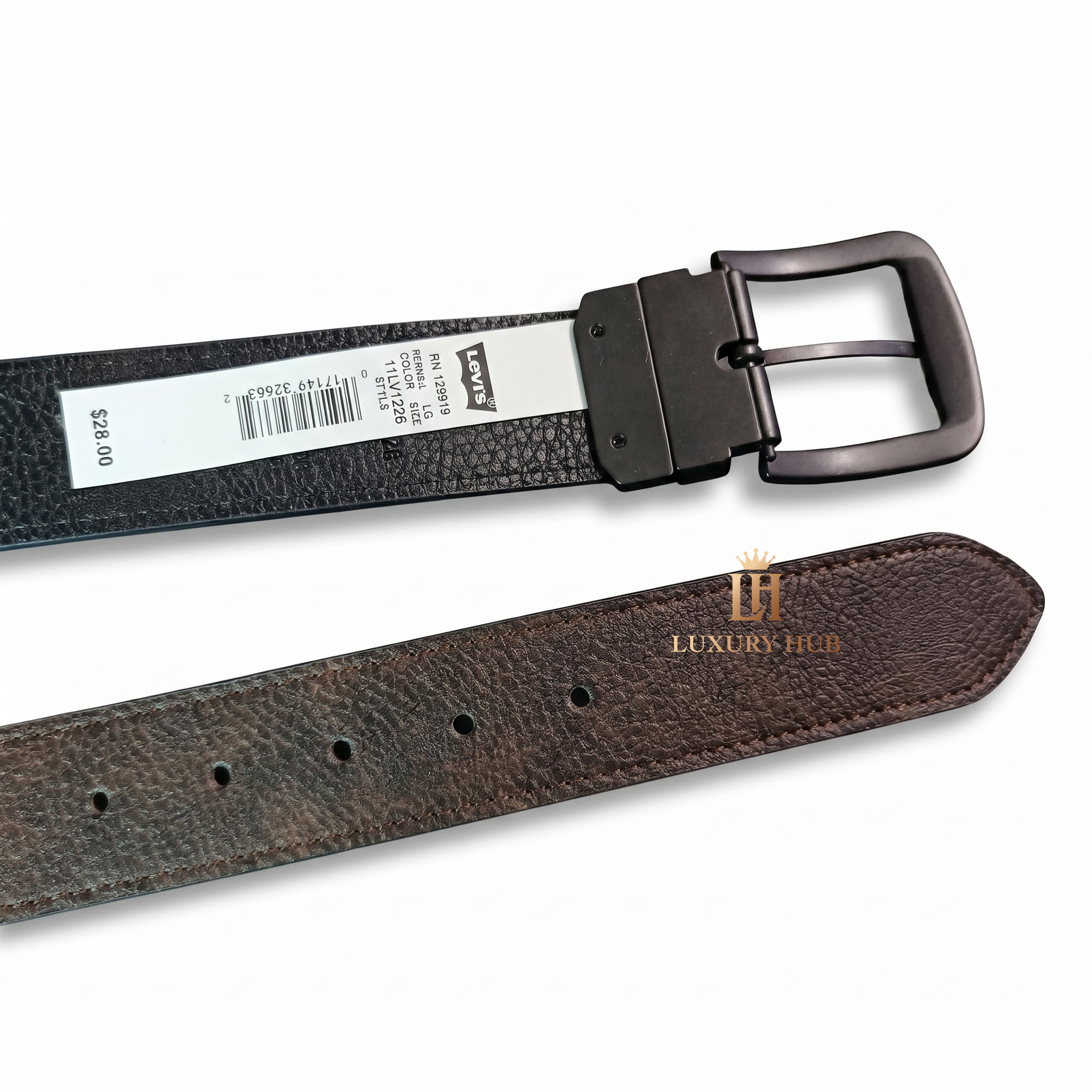 Detailed close-up of the Levi's matte silver classic pin buckle showing the precision engraved brand logo