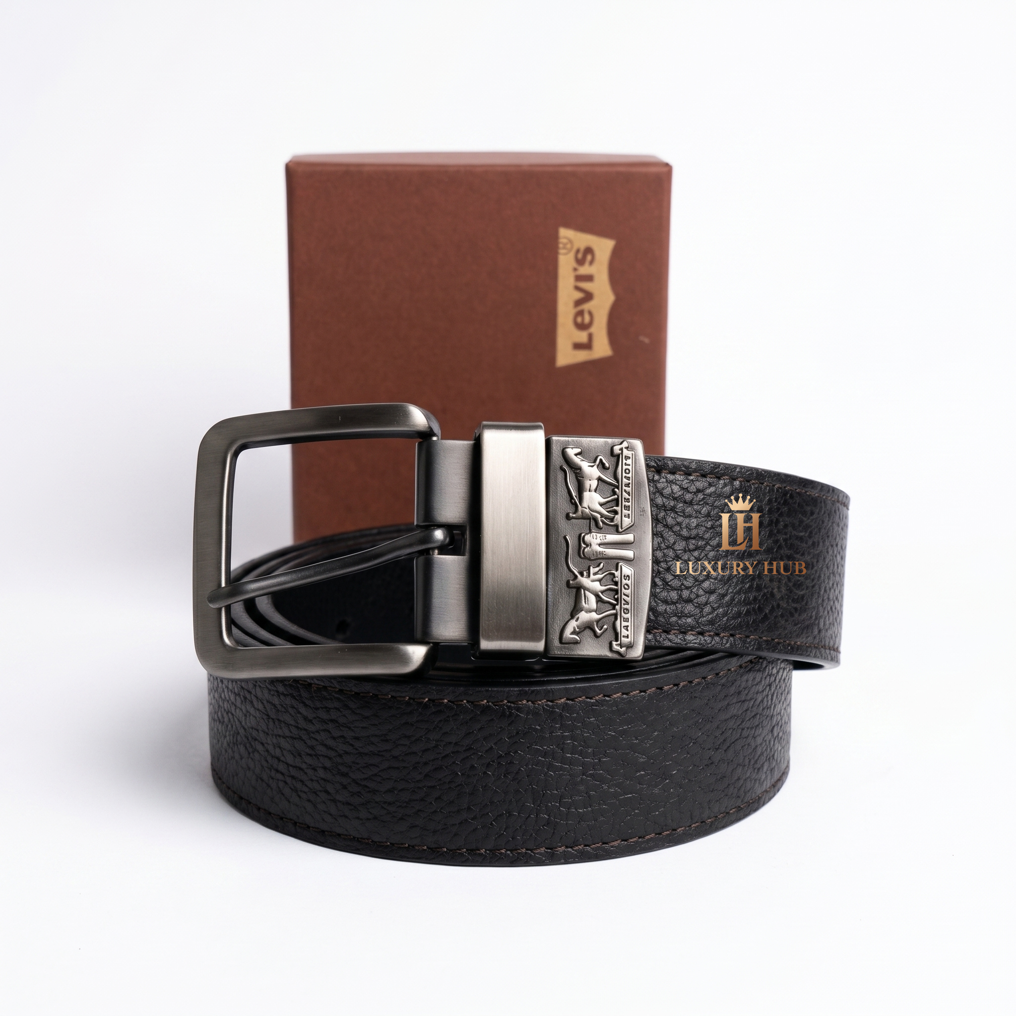 Full set of Levi's mirror original reversible grained leather belt with polished silver buckle and luxury branded box