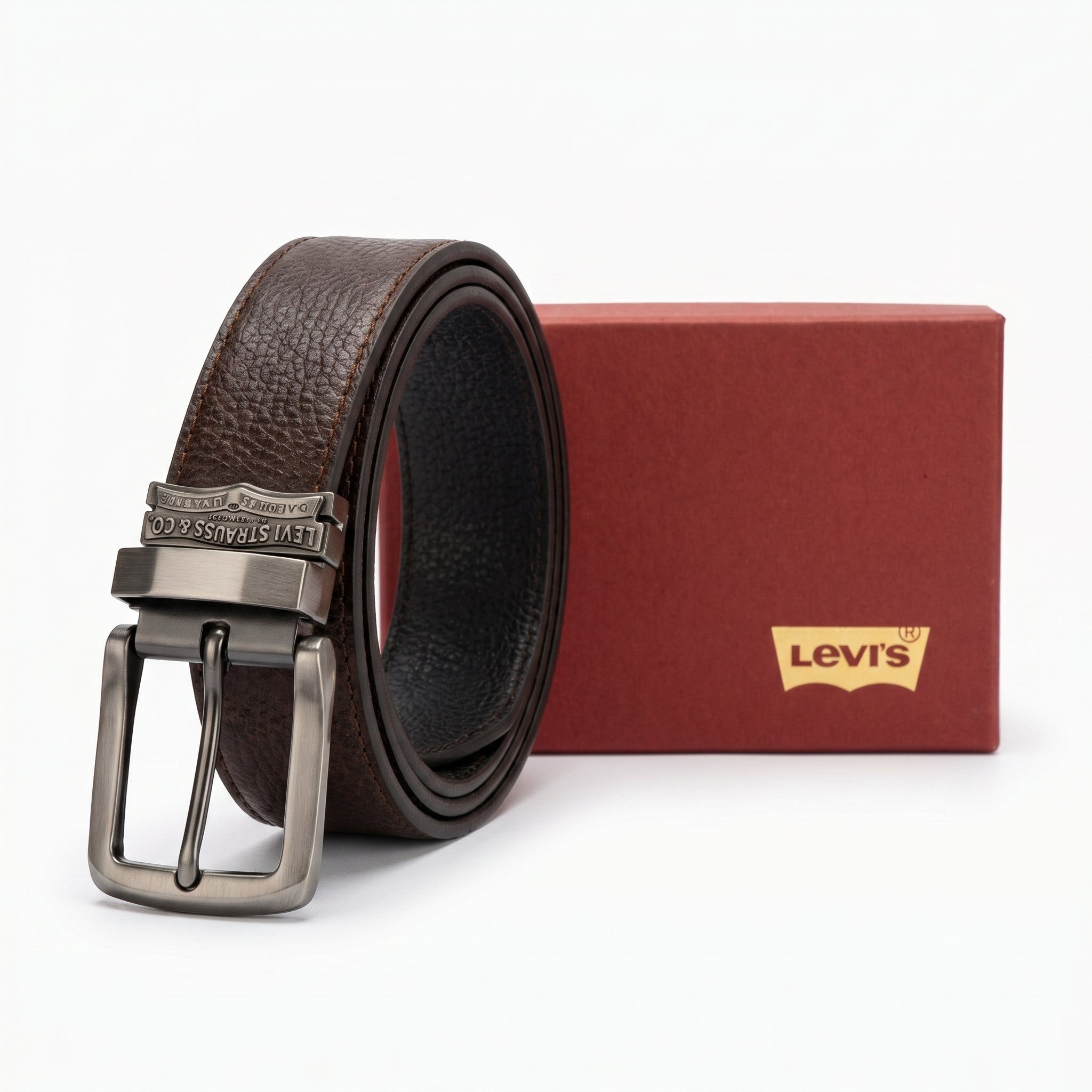 Professional standing view of the Levi's mirror original reversible grained leather belt featuring the heritage plaque buckle