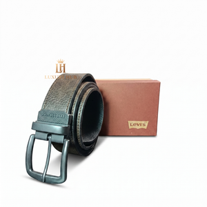 Professional standing view of the Levi's mirror original reversible grained leather belt featuring the matte silver buckle
