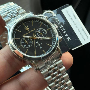 Authentic real-life photo of Maserati Epoca R8873618017 showing the actual black and gold dial contrast