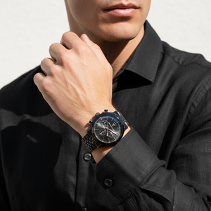 Angled view of the Maserati R8873618019 highlighting the polished black jubilee links and crown