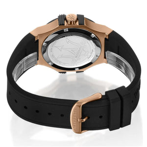 Rose gold-tone buckle clasp on the black rubber strap of the Maserati R8851108002