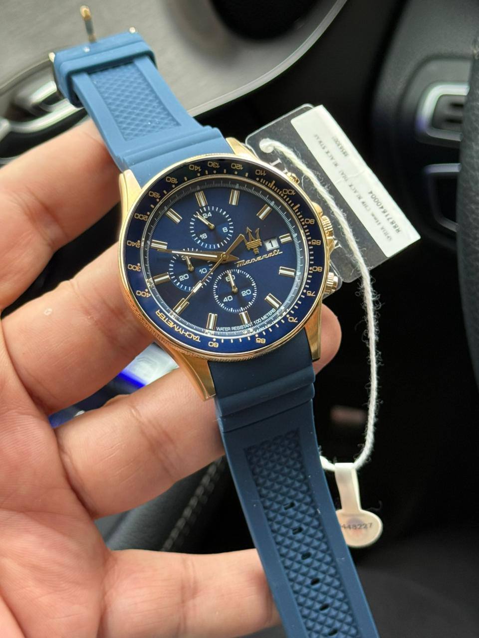 maserati-r8871640004-angled-left-dial-depth