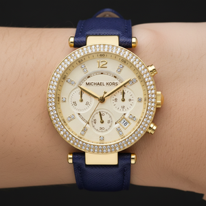 تفاصيل مينا ساعة Michael Kors MK2280 الذهبية والإطار المرصع بالكريستال