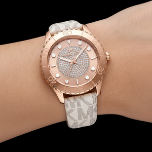 تفاصيل مينا ساعة Michael Kors MK6980 المرصعة بالكريستال والإطار الروز جولد