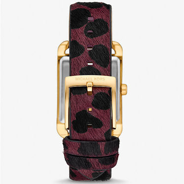 Photo of the gold-tone stainless steel buckle on the Michael Kors mko1116leather strap