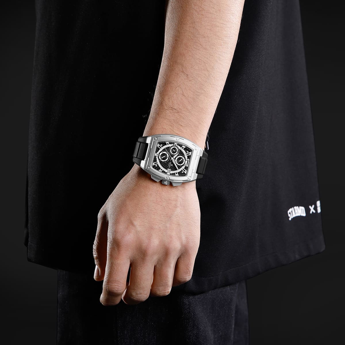 Naviforce NF8050-S-B-B Men's Square Chronograph Watch – Black Dial & Black Rubber Strap – view 5