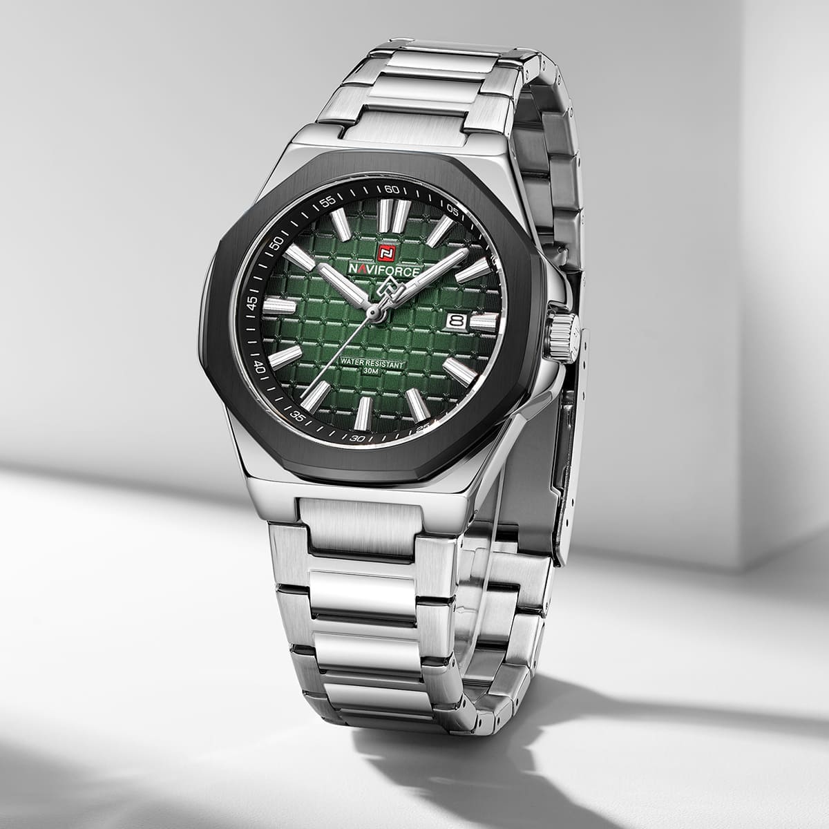 Naviforce NF9258-S-GN-S Men's Watch – Green Dial & Silver Steel Strap – view 3