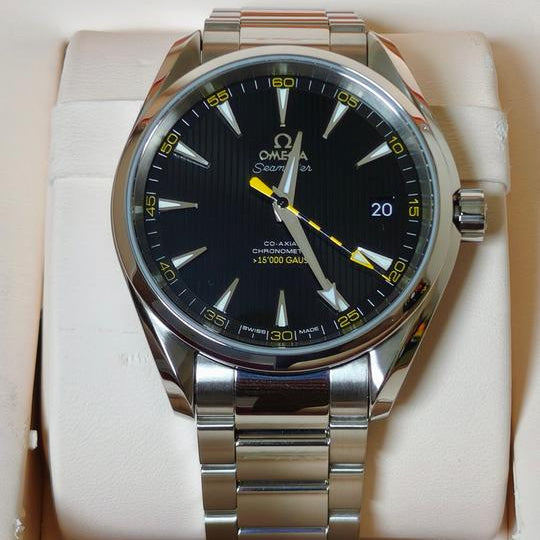 Omega Seamaster Aqua Terra 150M >15,000 Gauss 231.10.42.21.01.002 men's automatic watch, black dial – front view in box