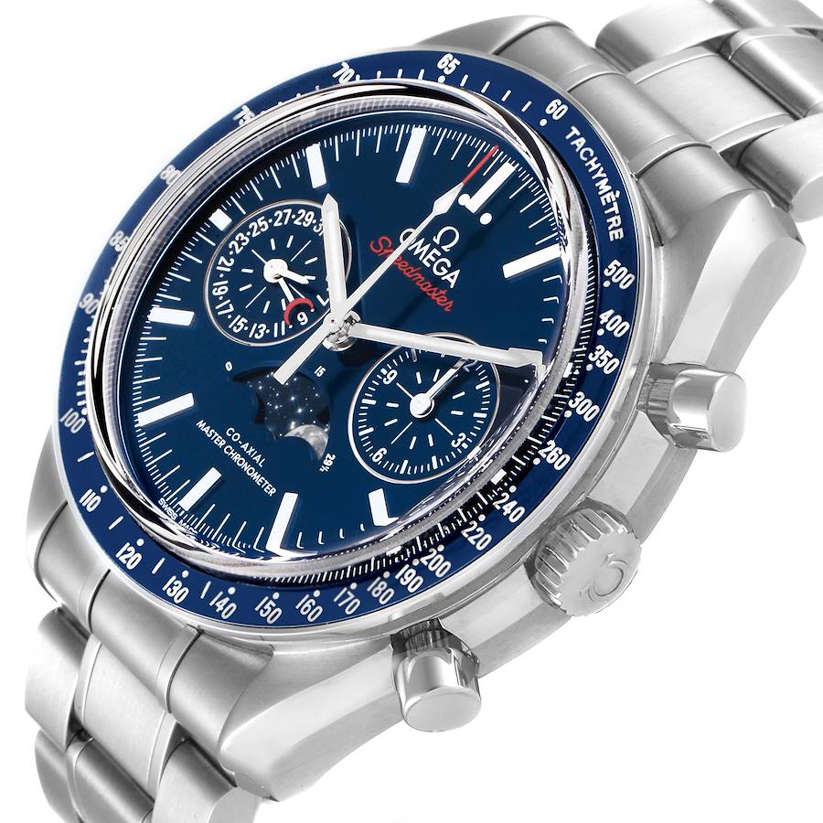 Omega Speedmaster Moonphase men's chronograph watch, 44mm stainless steel case, blue moonphase dial, steel bracelet – angle close-up