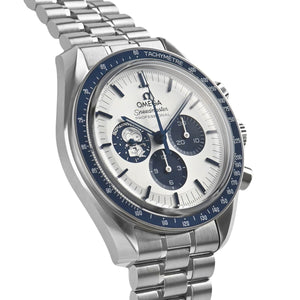 Omega Speedmaster Silver Snoopy Award men's chronograph watch, 44mm stainless steel case, white dial with blue subdials, steel bracelet – full front view