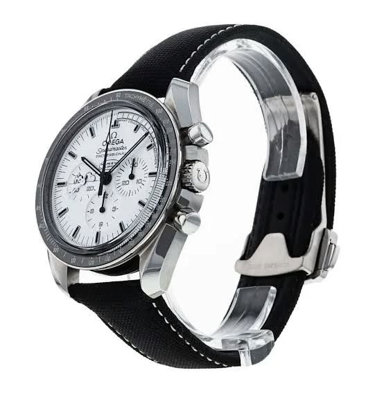 Omega Speedmaster Snoopy Award men's chronograph watch, 42mm stainless steel case, white dial with black subdials, black fabric strap – side view