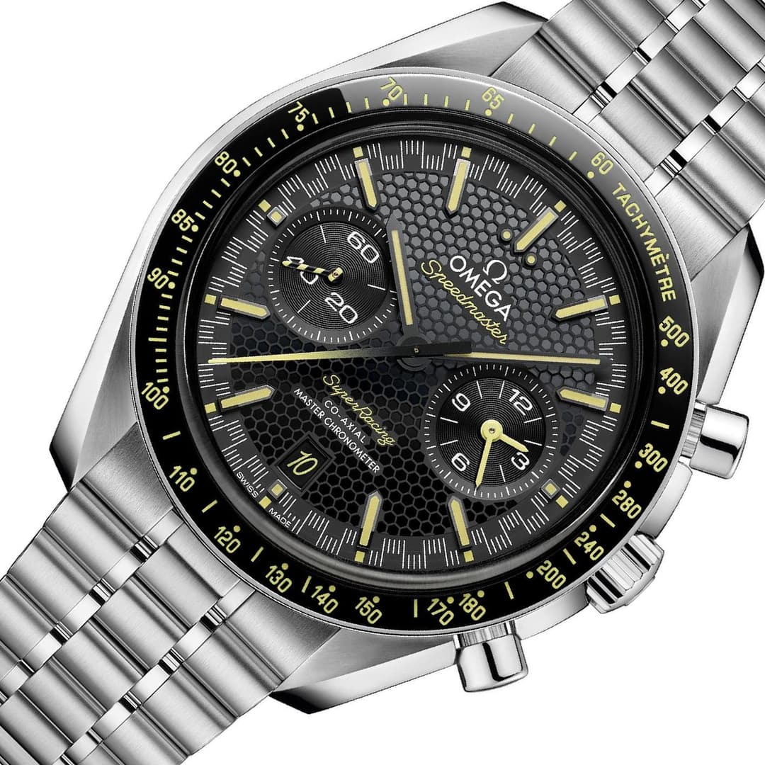 Omega Speedmaster Super Racing men's chronograph watch, 44.25mm stainless steel case, black dial with yellow accents – dial close-up