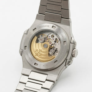 Patek Philippe Nautilus 40mm men's automatic watch – detail view 8