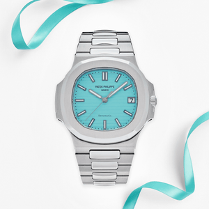 Patek Philippe Nautilus 5711/1A-018 40mm Men's Automatic Watch – detail view 4