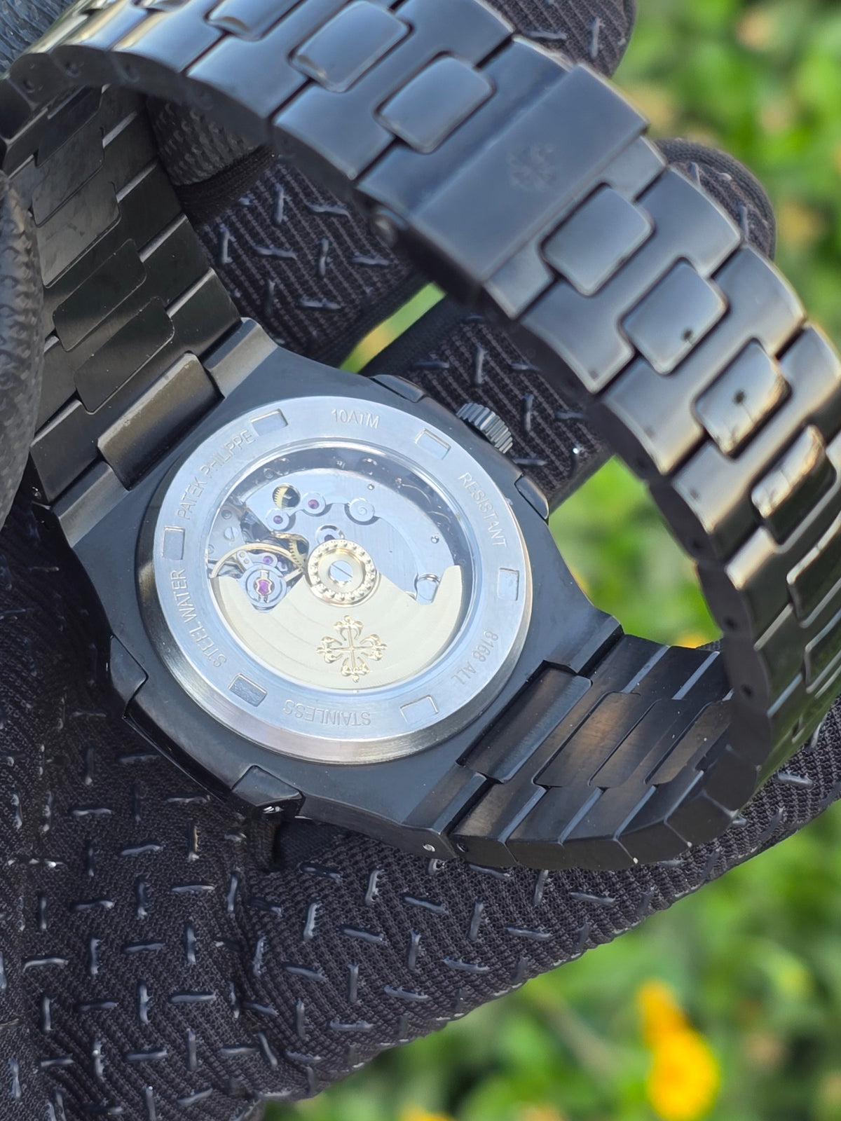 Patek Philippe Nautilus 40mm Men's Automatic Watch – detail view 5
