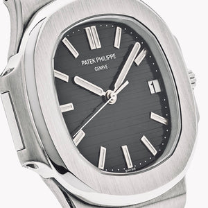 Patek Philippe Nautilus 40mm Men's Automatic Watch – detail view 3