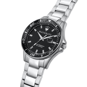 Right angled view of Maserati Sfida R8853140002 men's quartz battery watch highlighting rotating bezel and date magnifier details