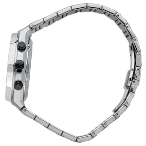 Detailed view of silver-tone crown and black pushers on Maserati Stile R8873642004 men's quartz battery watch with black dial
