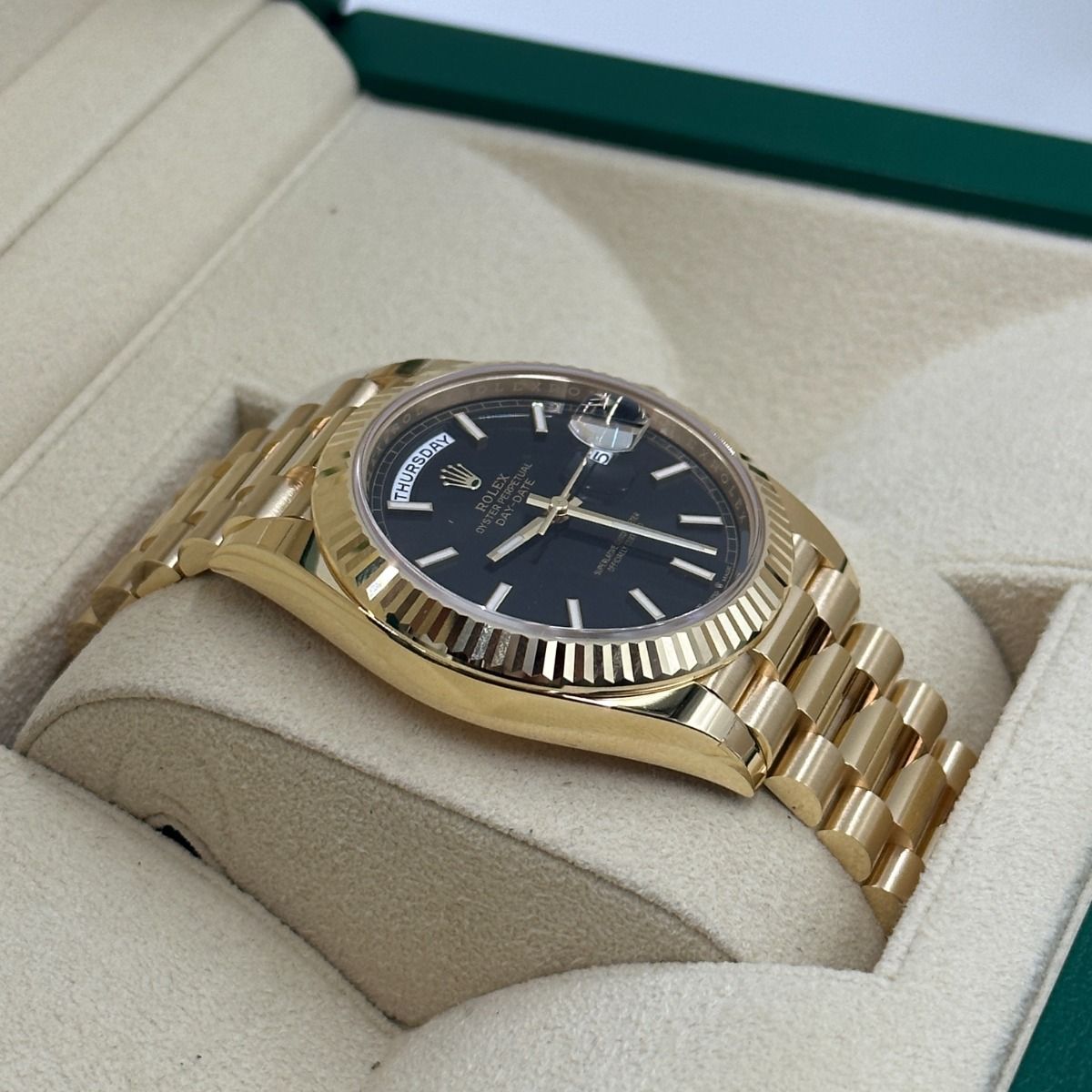 Rolex Day-Date men's mirror watch, black dial – view 4