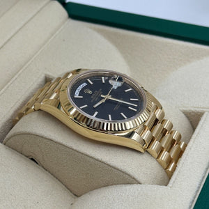 Rolex Day-Date men's mirror watch, black dial – view 4