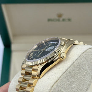 Rolex Day-Date men's mirror watch, green ombré dial – view 11