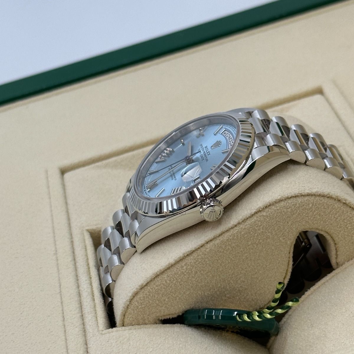Rolex Day-Date men's mirror watch, ice blue dial – view 7