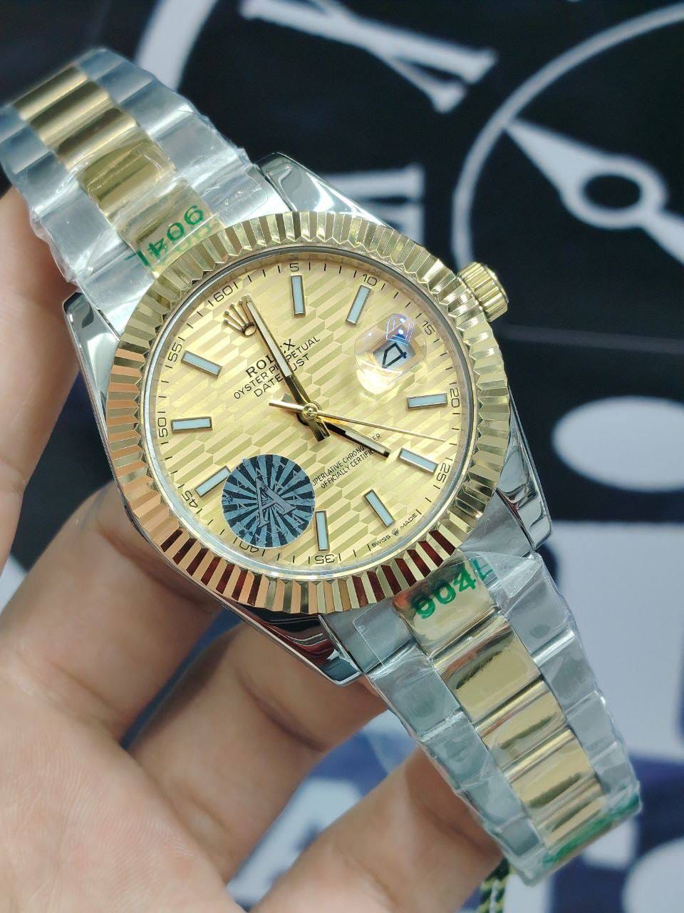 Rolex Datejust 36mm unisex mirror watch, gold-tone fluted motif dial – view 9