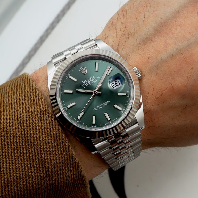 Rolex Datejust 41mm men's mirror watch, dark green dial – view 3