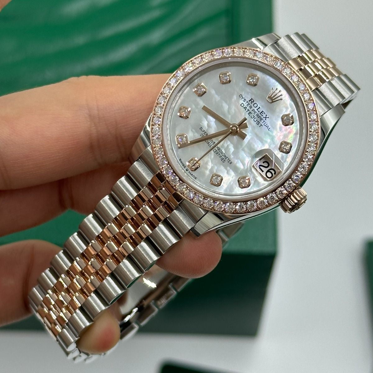 Rolex Datejust 31mm women's mirror watch, white mother-of-pearl stone-set dial – view 10