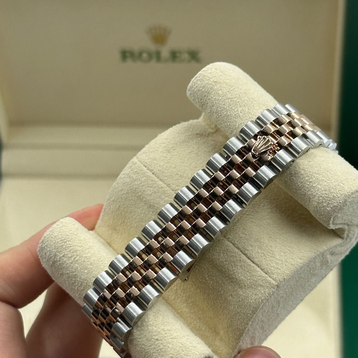 Rolex Datejust 31mm women's mirror watch, white Roman numeral dial – view 8