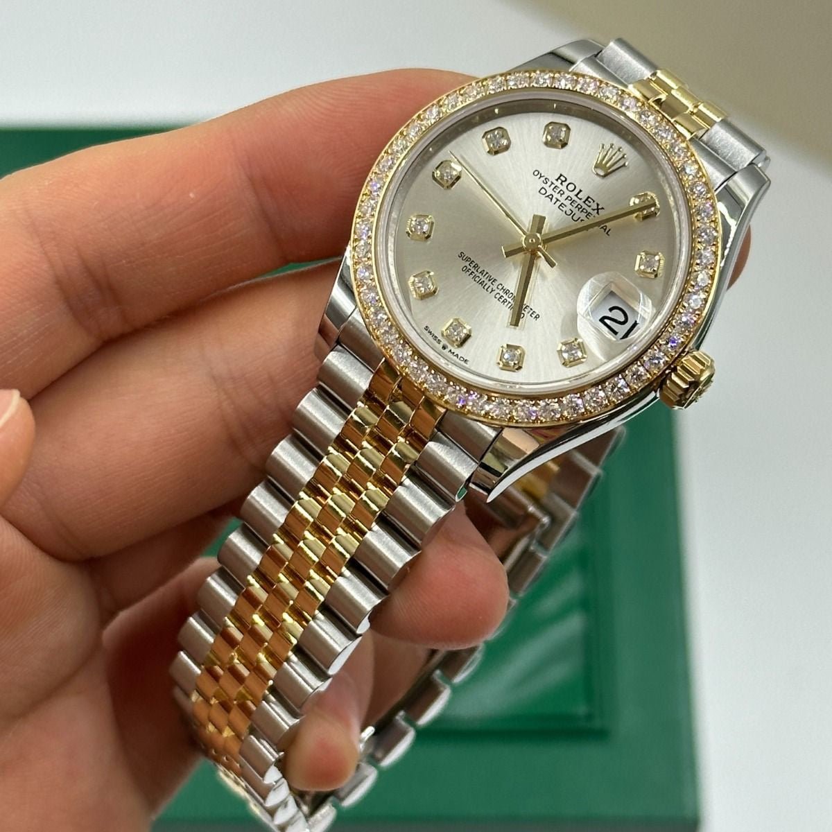 Rolex Datejust 31mm women's mirror watch, silver stone-set dial – view 4