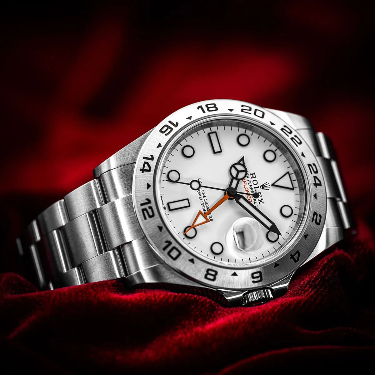Rolex Explorer II 42mm men's mirror watch, white dial – view 4