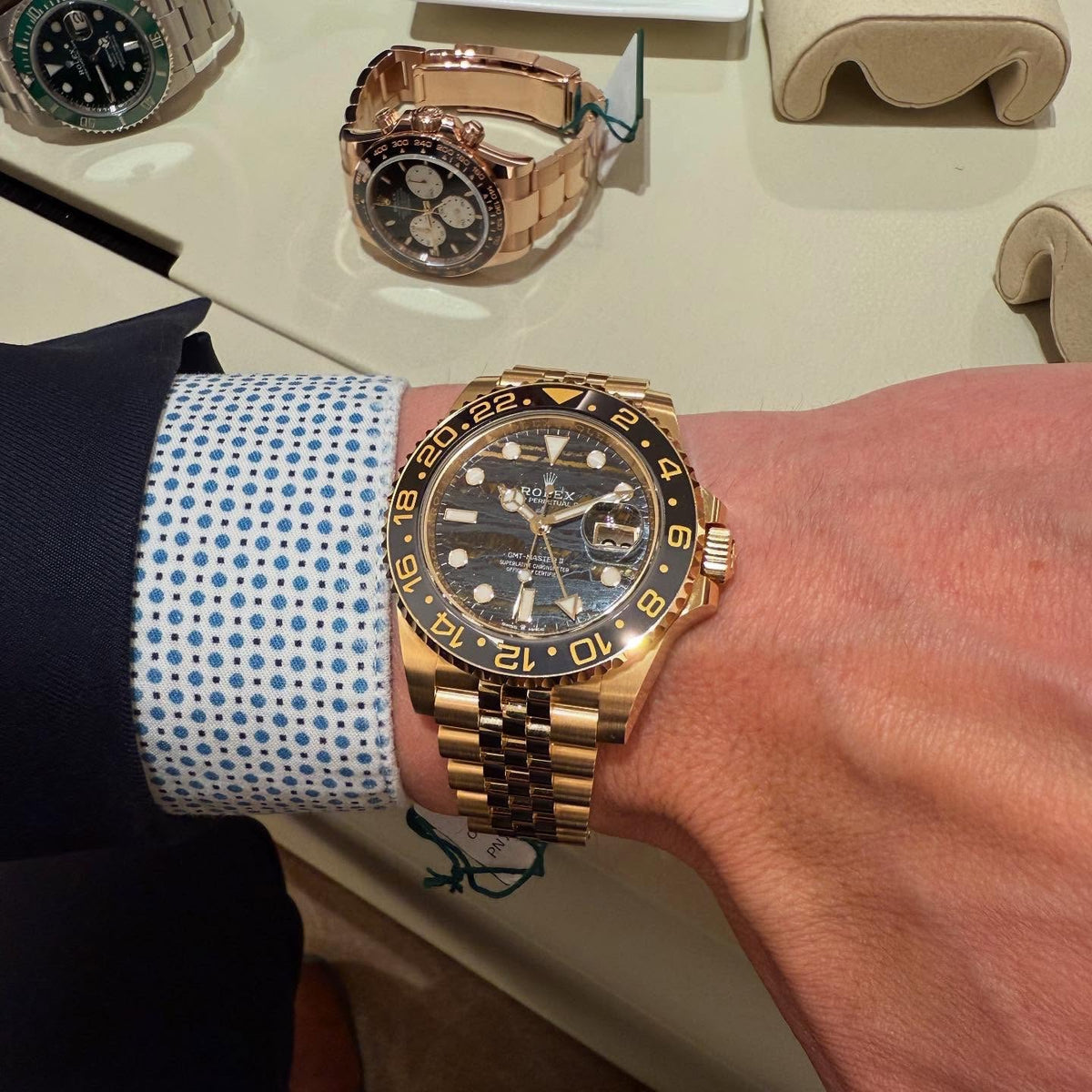 Rolex GMT-Master II men's mirror watch, brown dial – view 2