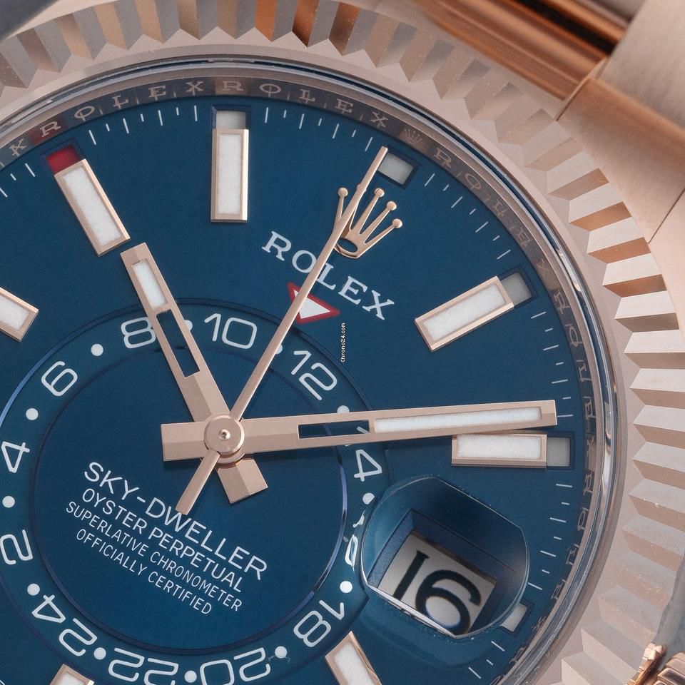 Rolex Sky-Dweller men's mirror watch, blue dial – view 5