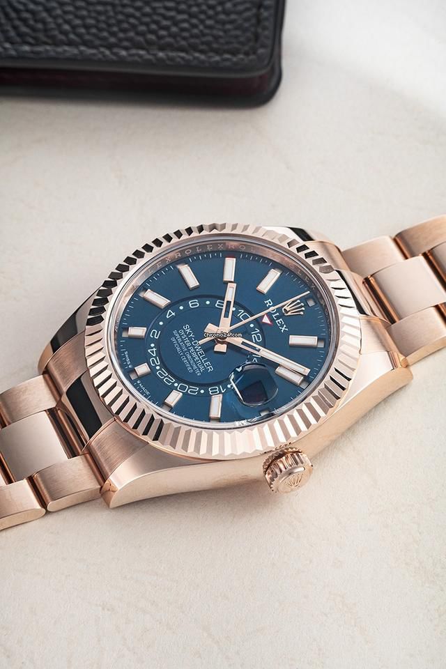 Rolex Sky-Dweller men's mirror watch, blue dial – view 6