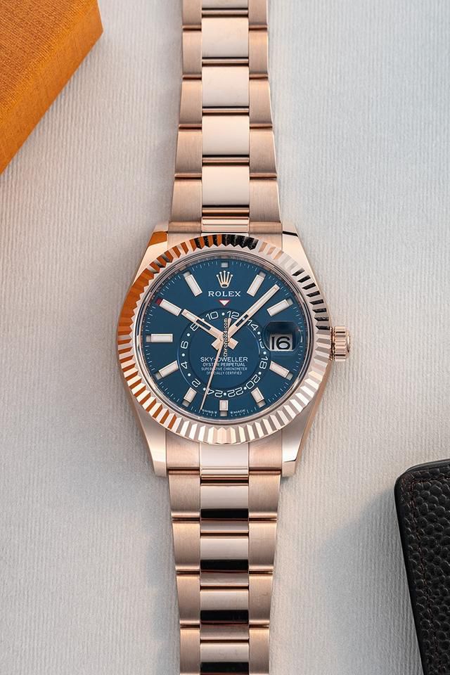 Rolex Sky-Dweller men's mirror watch, blue dial – view 7