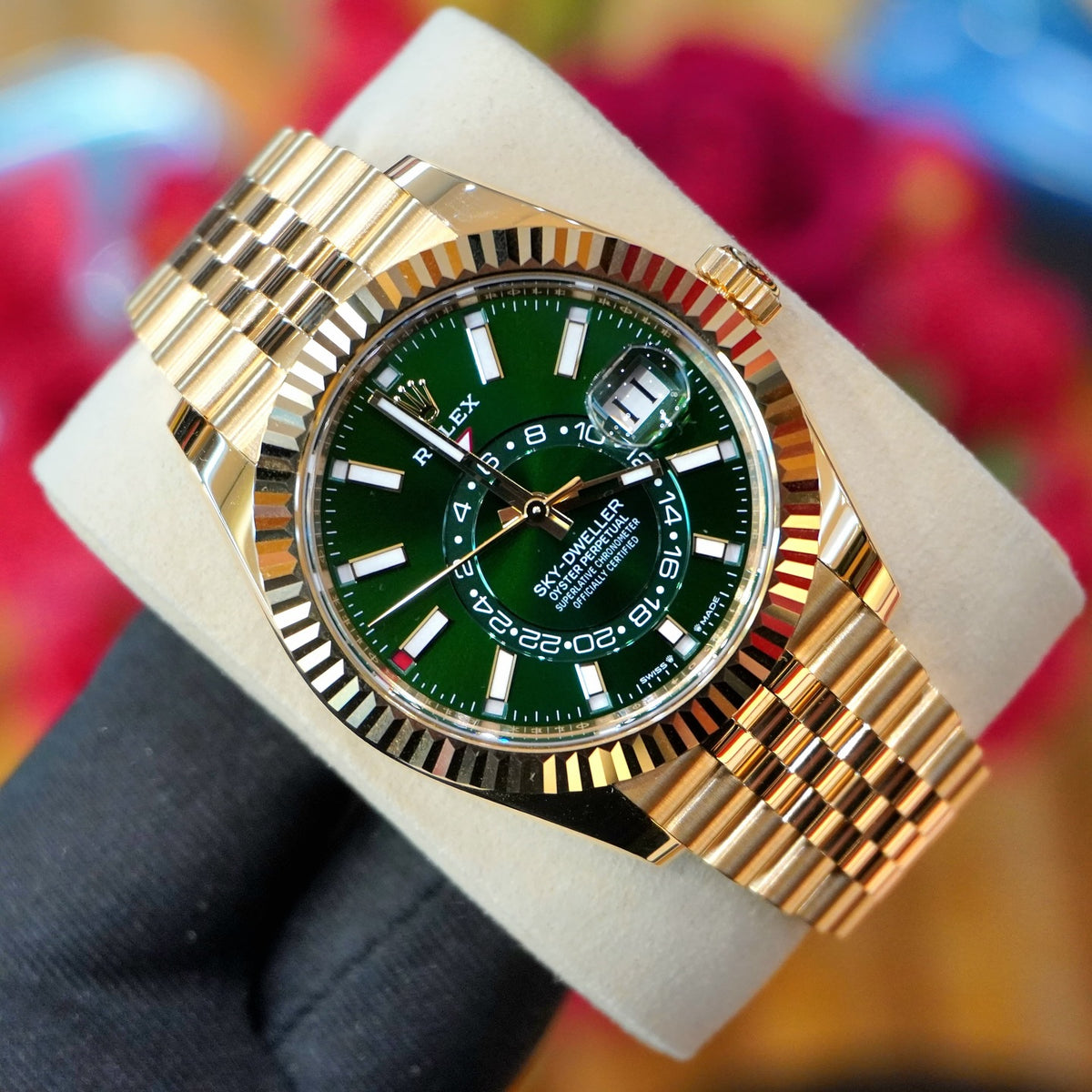 Rolex Sky-Dweller men's mirror watch, green dial – view 3