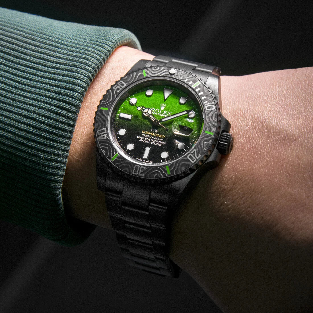 Rolex Submariner 41mm men's mirror watch, green ombré dial, black patterned bezel – view 8