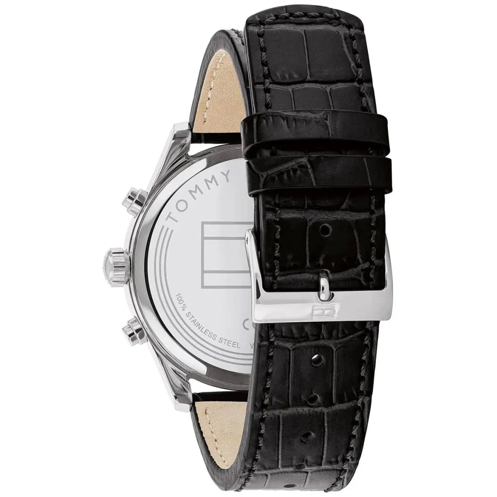 Silver-tone buckle on the genuine black leather strap of the Tommy Hilfiger 1710424