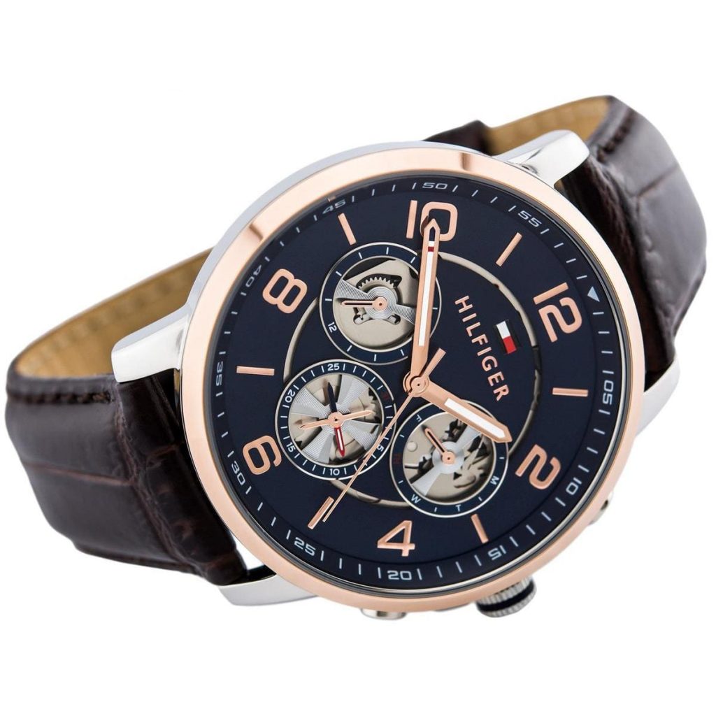Angled view of the Tommy Hilfiger 1791290 highlighting the rose gold stainless steel case