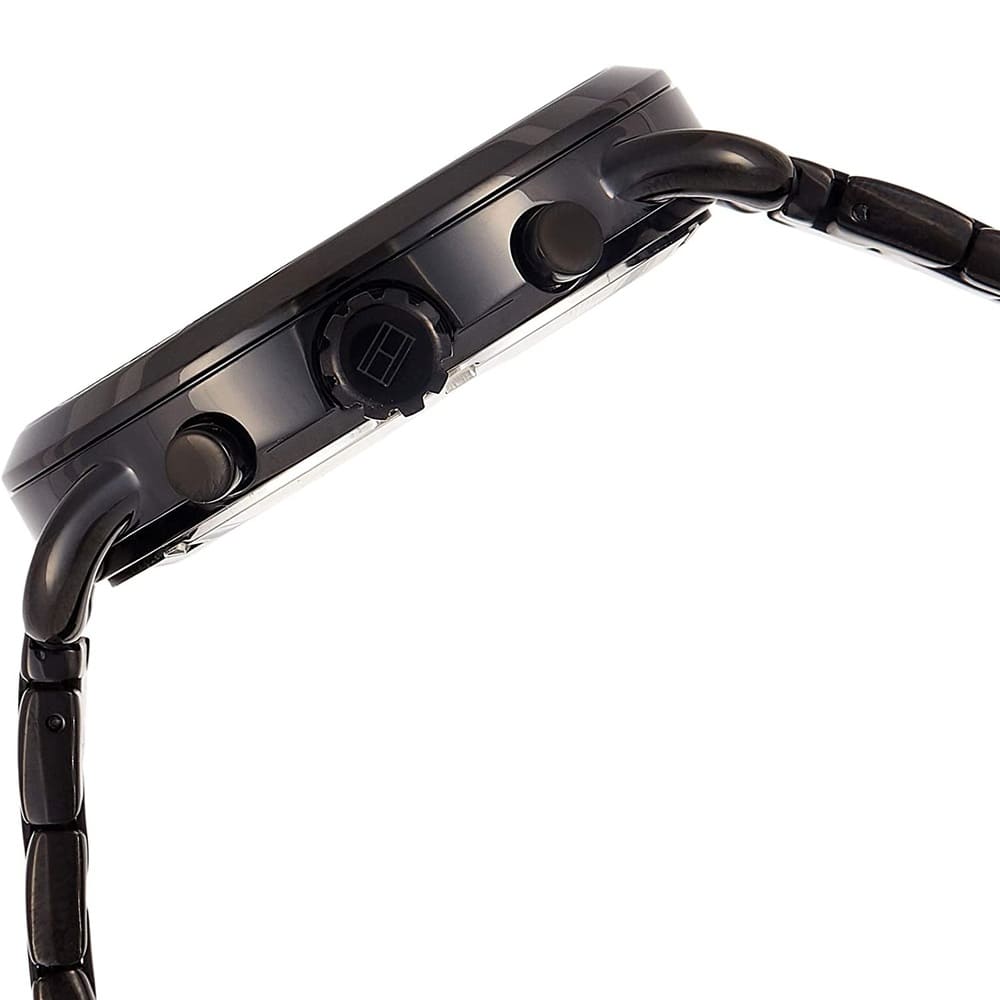 Detailed side view of the black crown and case lugs on the 1791423 men's watch