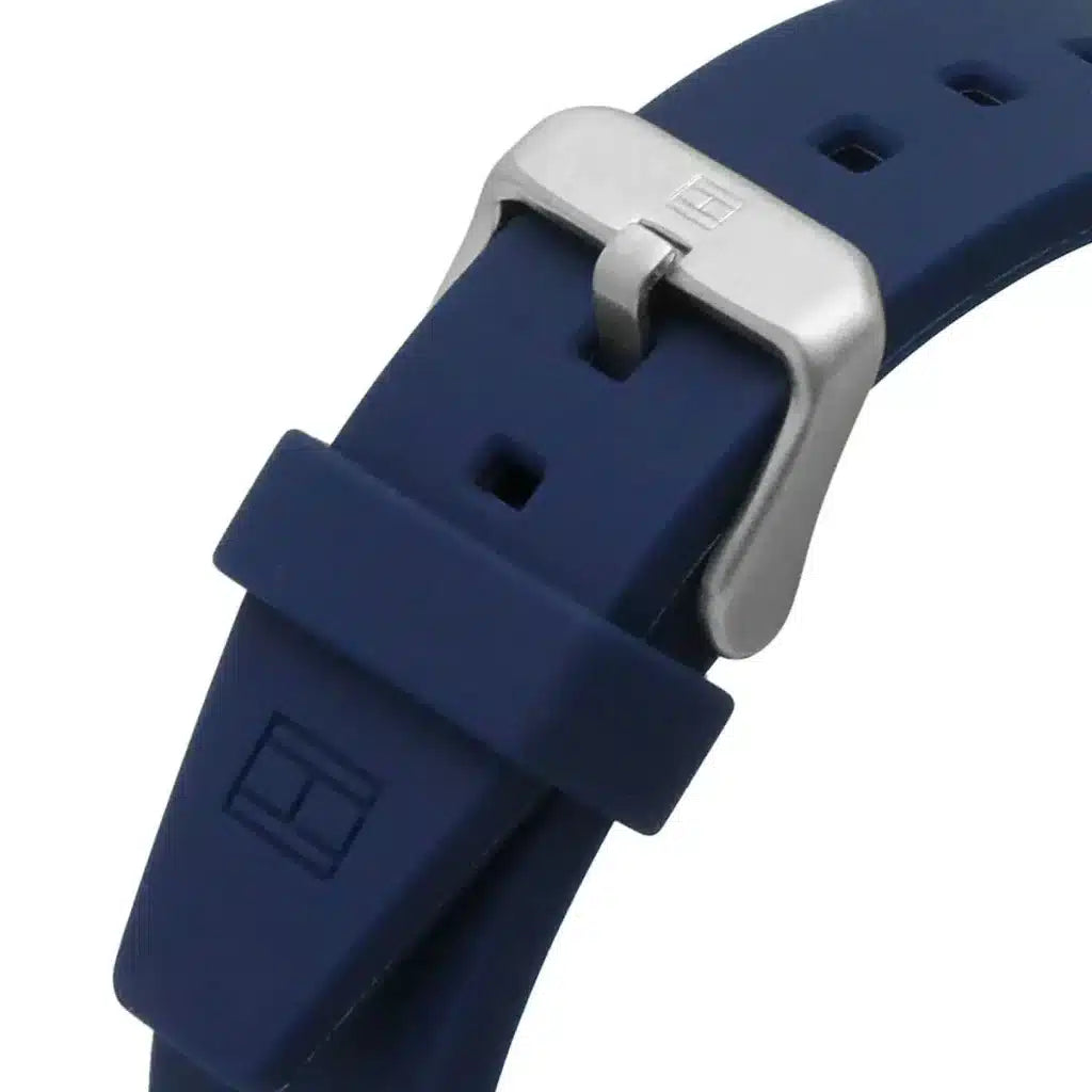 Silver-tone buckle on the blue silicone strap with Hilfiger logo of the 1791970